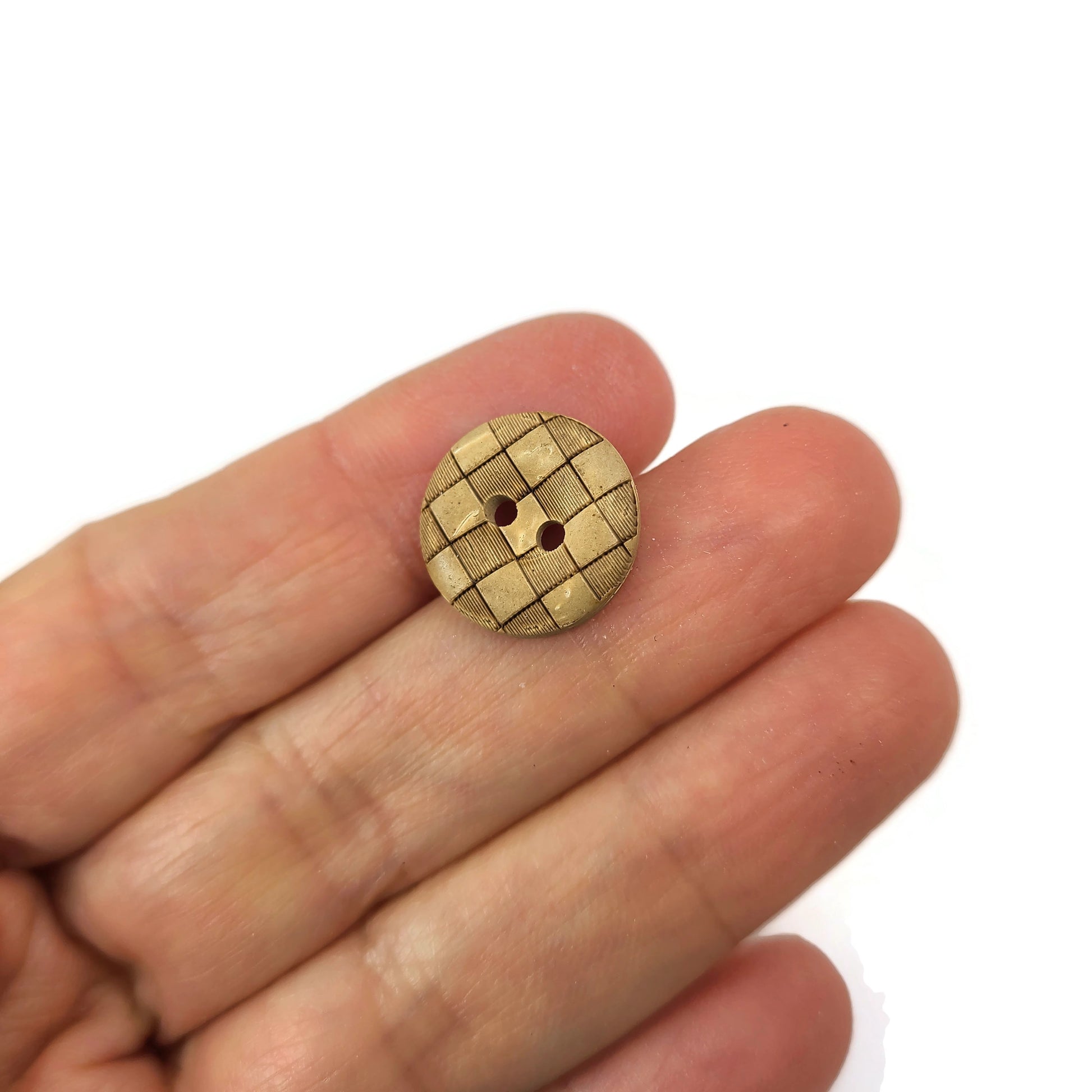 6 Boutons en bois de coco 15mm - Damier
