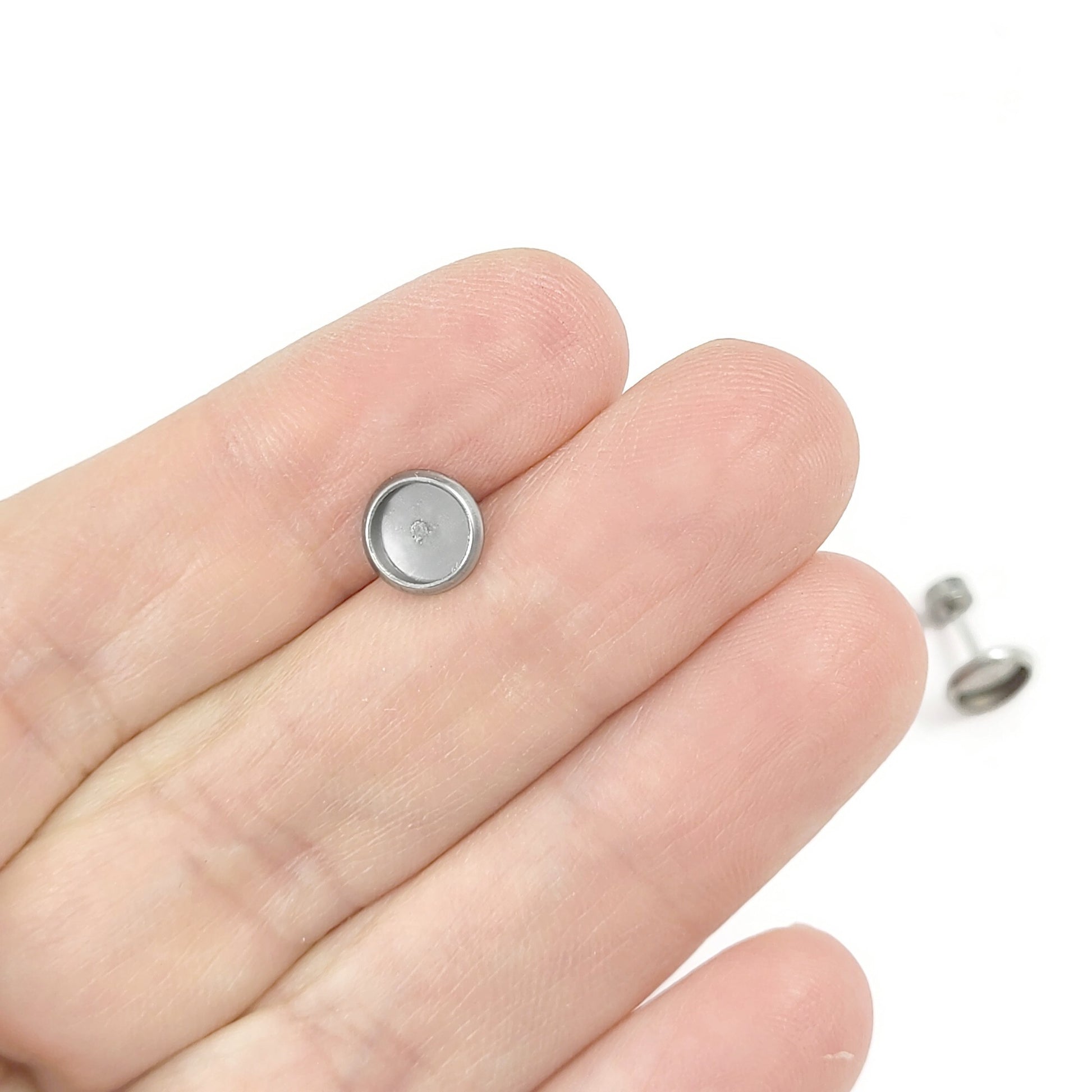 2 supports de cabochons à vis pour boucles d'oreilles