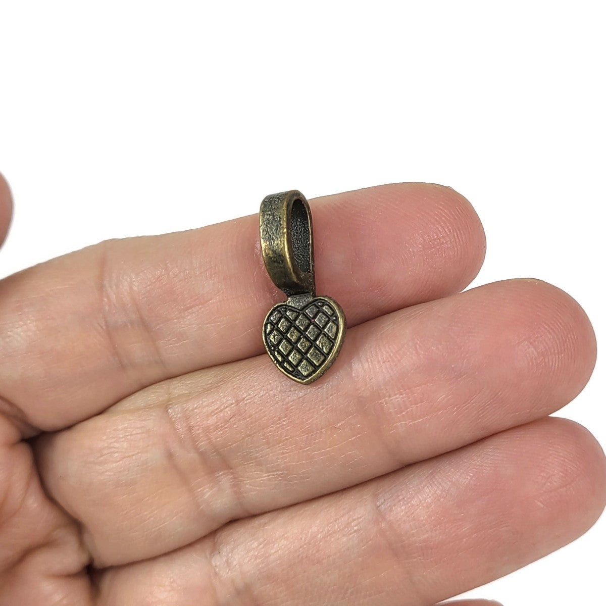 5 glue-on bails, Heart flat pad