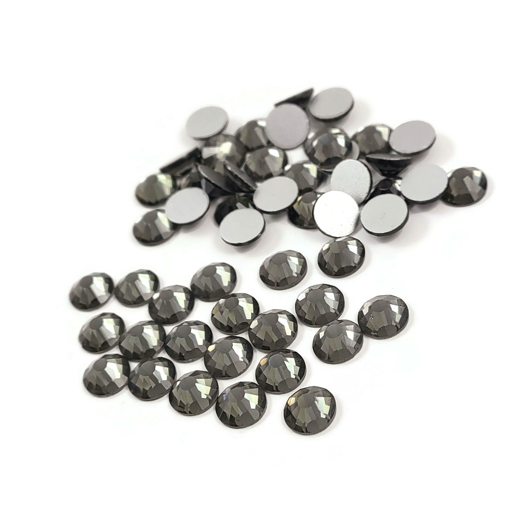 50 cabochons en cristal de 6mm