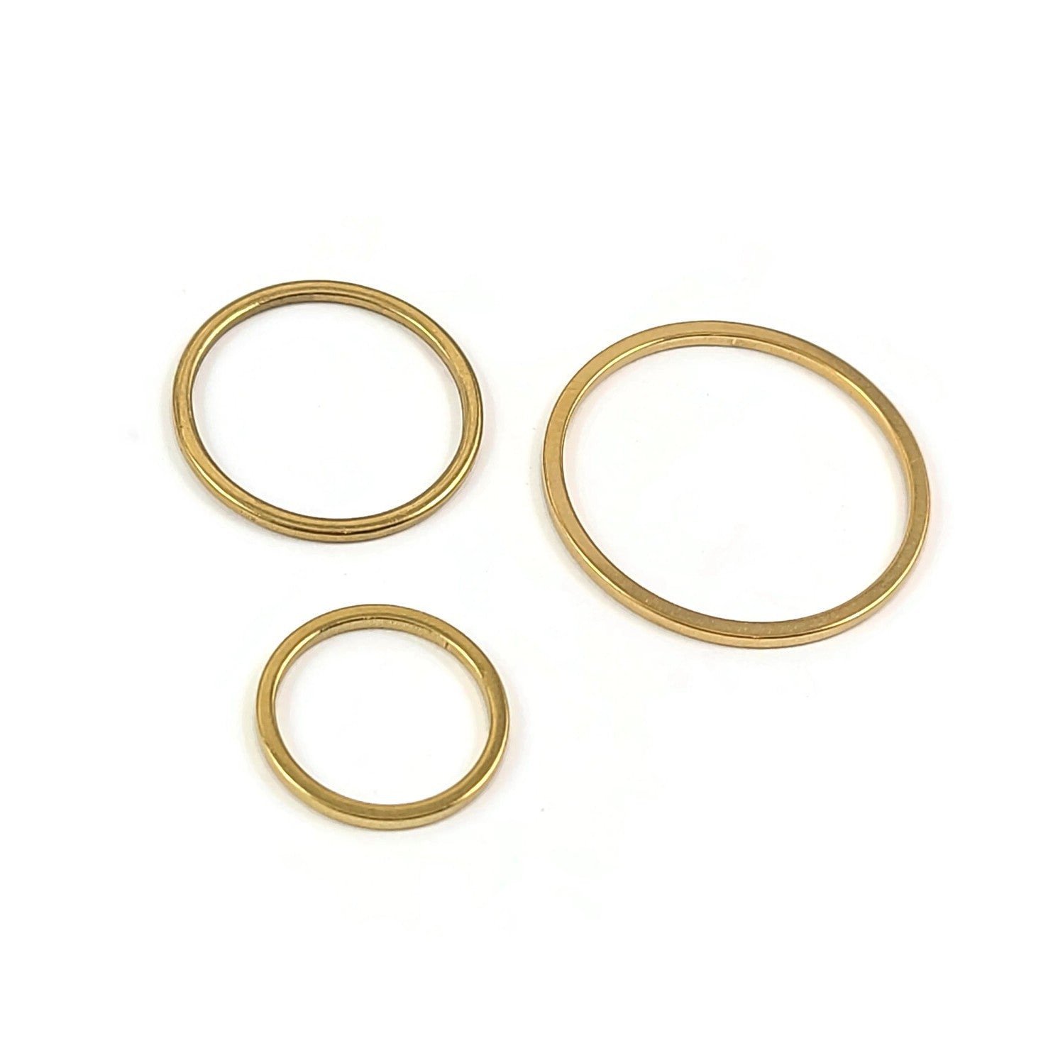 5 anneaux en acier inoxydable plaqué PVD or 18 carats véritable