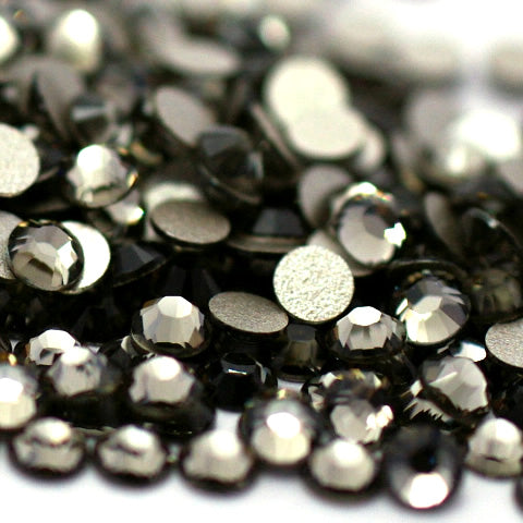 50 cabochons en cristal de 6mm