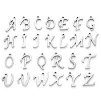 Breloque initiale cursive en acier inoxydable
