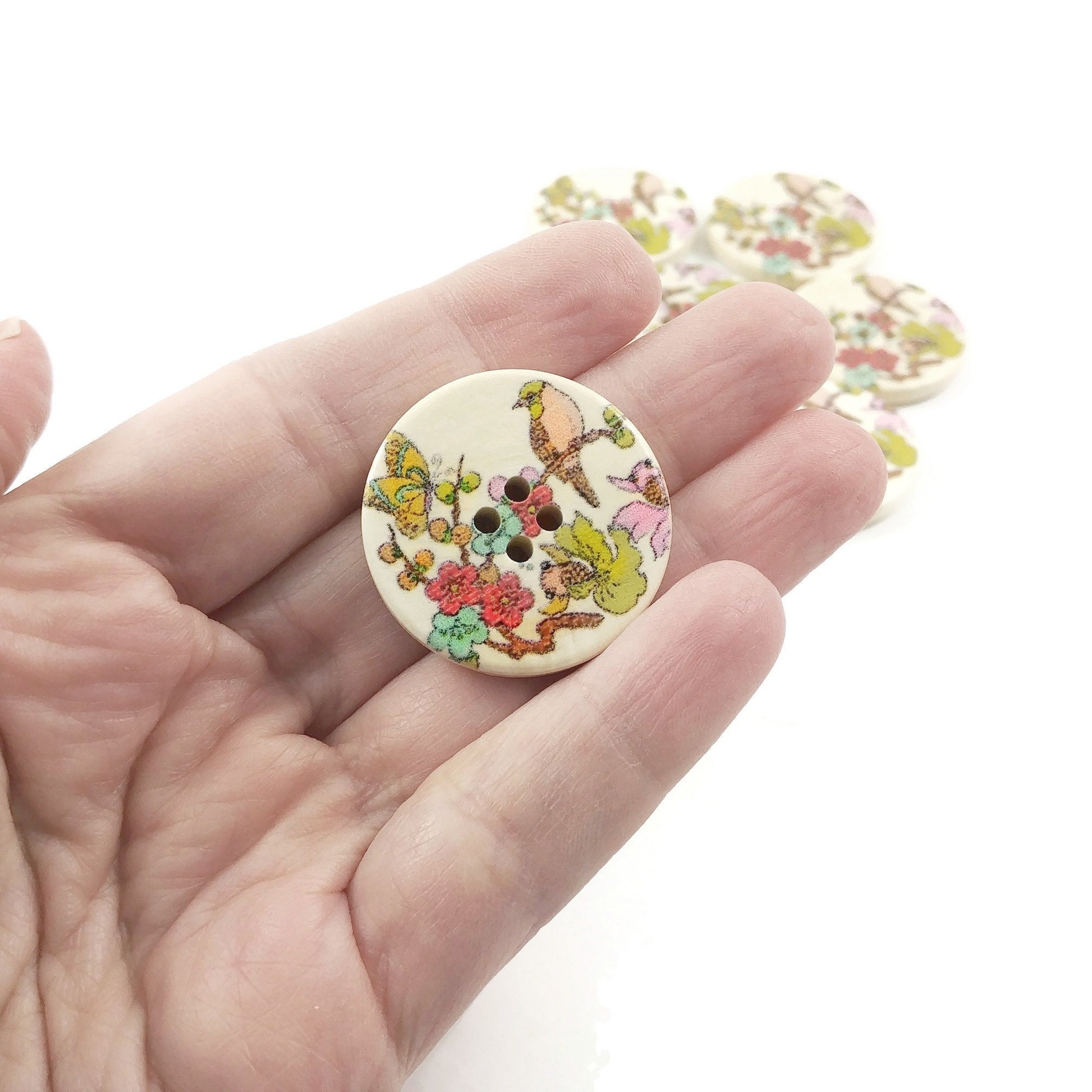 6 Bird and Foliage Pattern Wooden Sewing Buttons 30mm