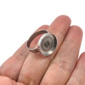 Stainless steel adjustable ring, 15mm round cabochon settings, Hypoallergenic jewelry making findings