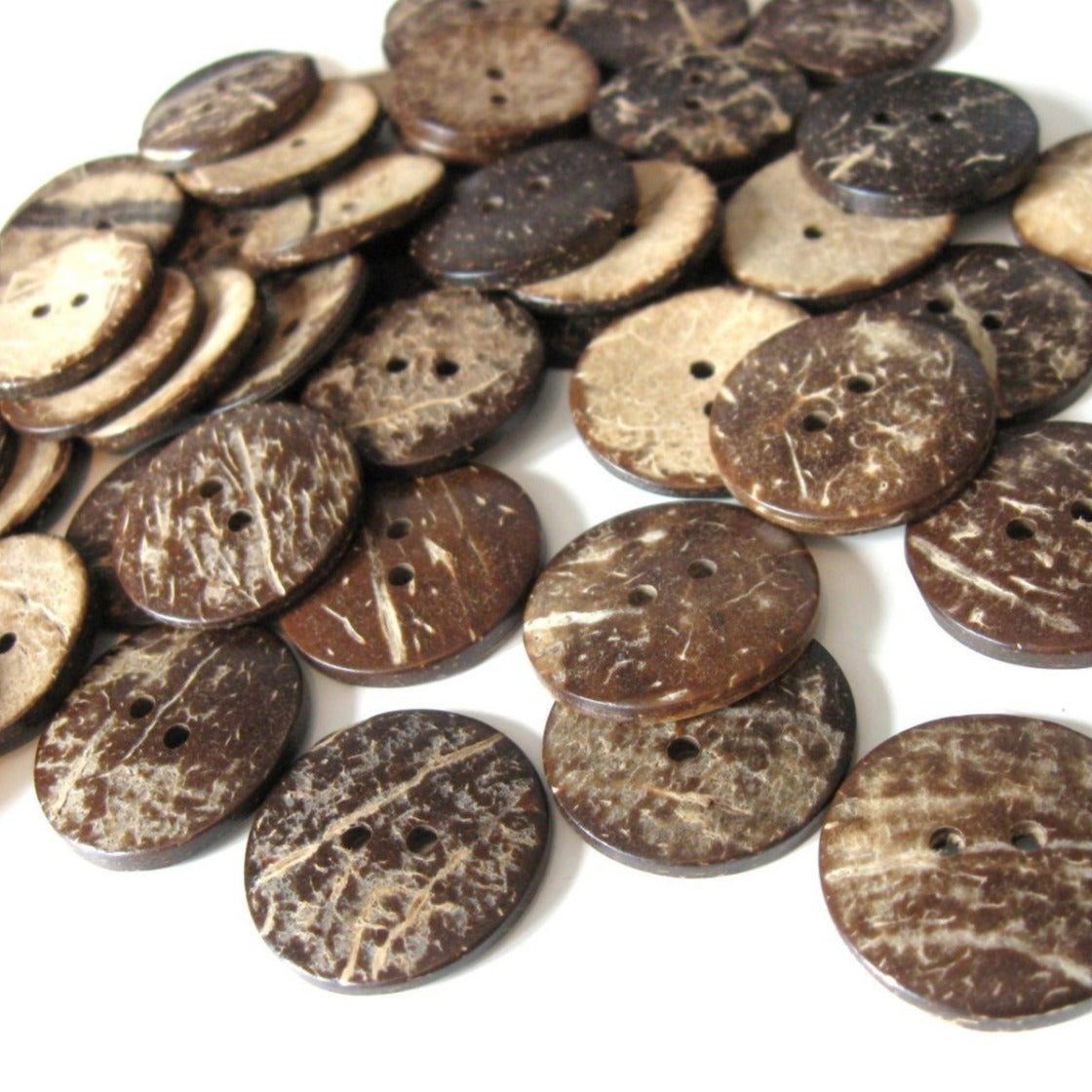 1 Coconut wooden button, 8 sizes available