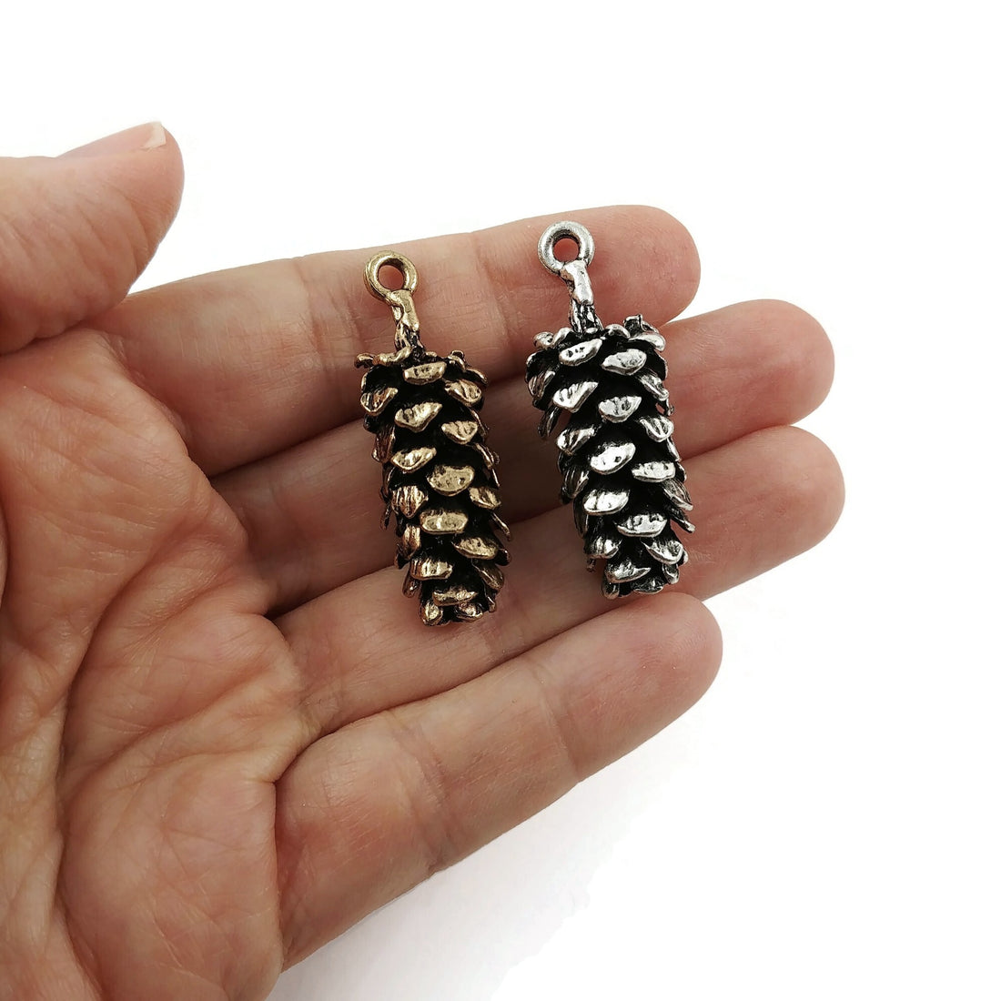 1 Big pinecone pendant - Hypoallergenic - Antique silver or gold charms