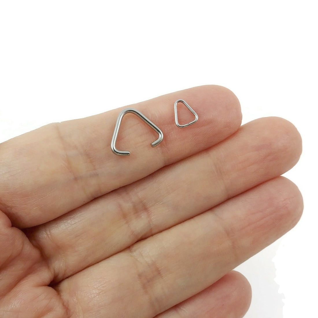 10 Stainless steel triangle jump rings - Silver pinch bails