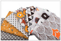 8pcs Tissu de coton sergé imprimé - motifs de renard et d'ours