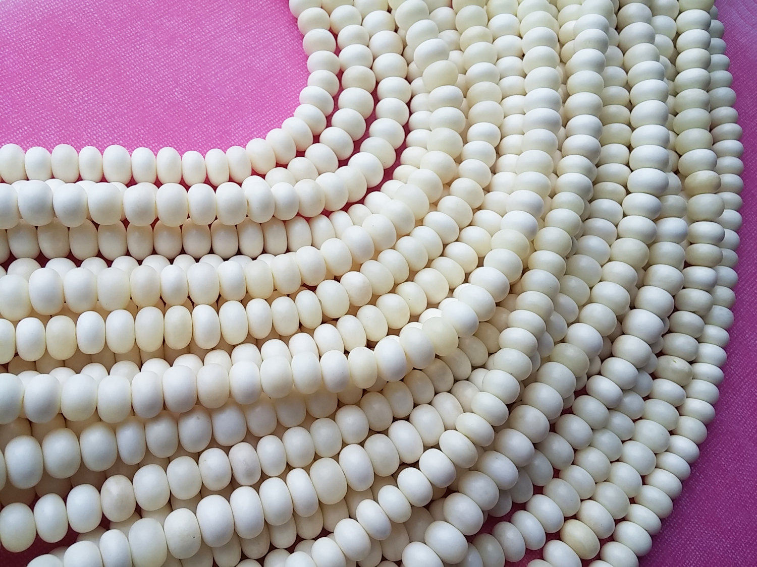 15 Perles rondelles en os naturel blanc 10mm