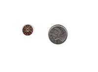 6 Boutons en bois de coco 13mm - Sculpté