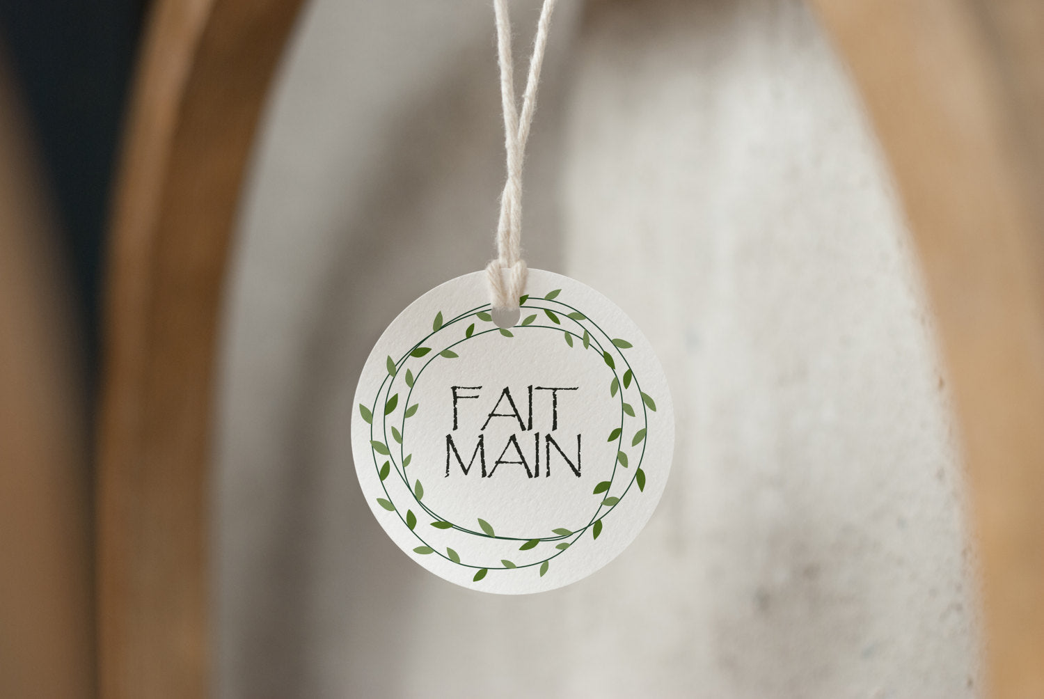 Tags "FAIT MAIN" with leaves - One and half inch round tags images - Digital Collage Sheet