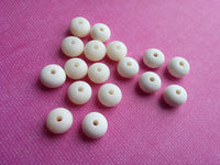 15 Perles rondelles en os naturel blanc 10mm