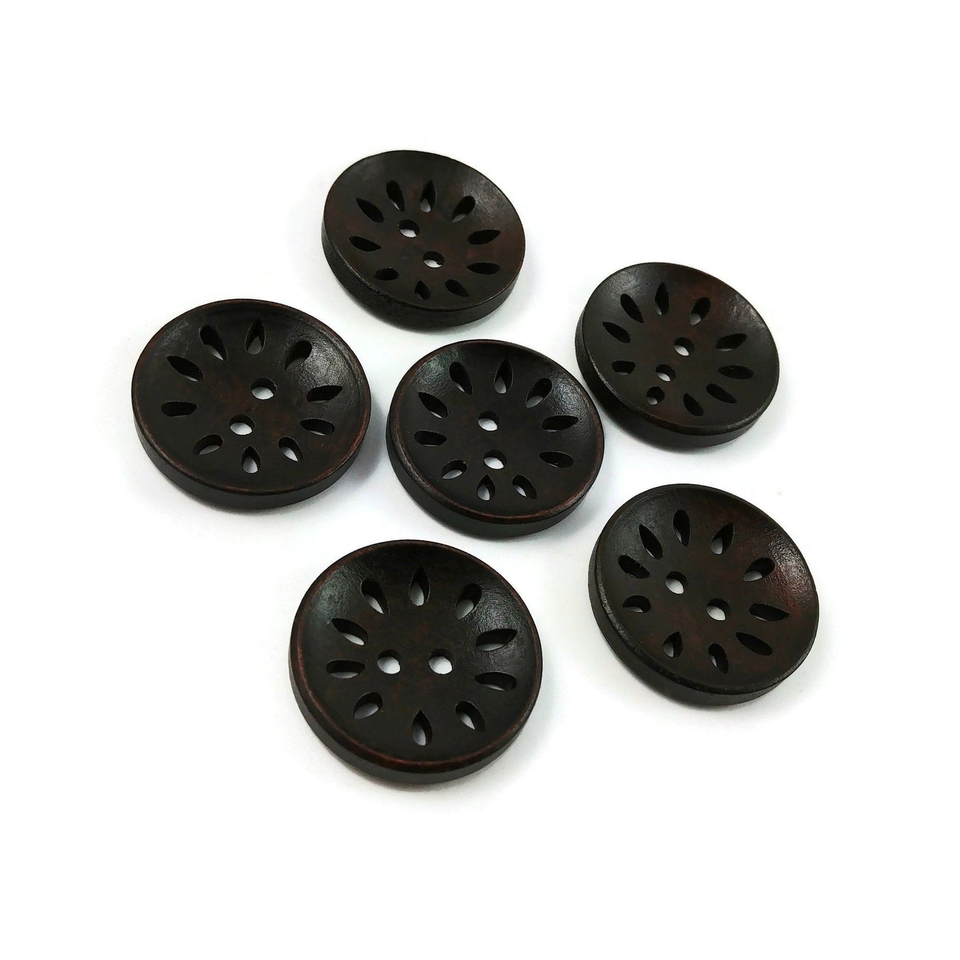 6 hollow wooden buttons 25mm