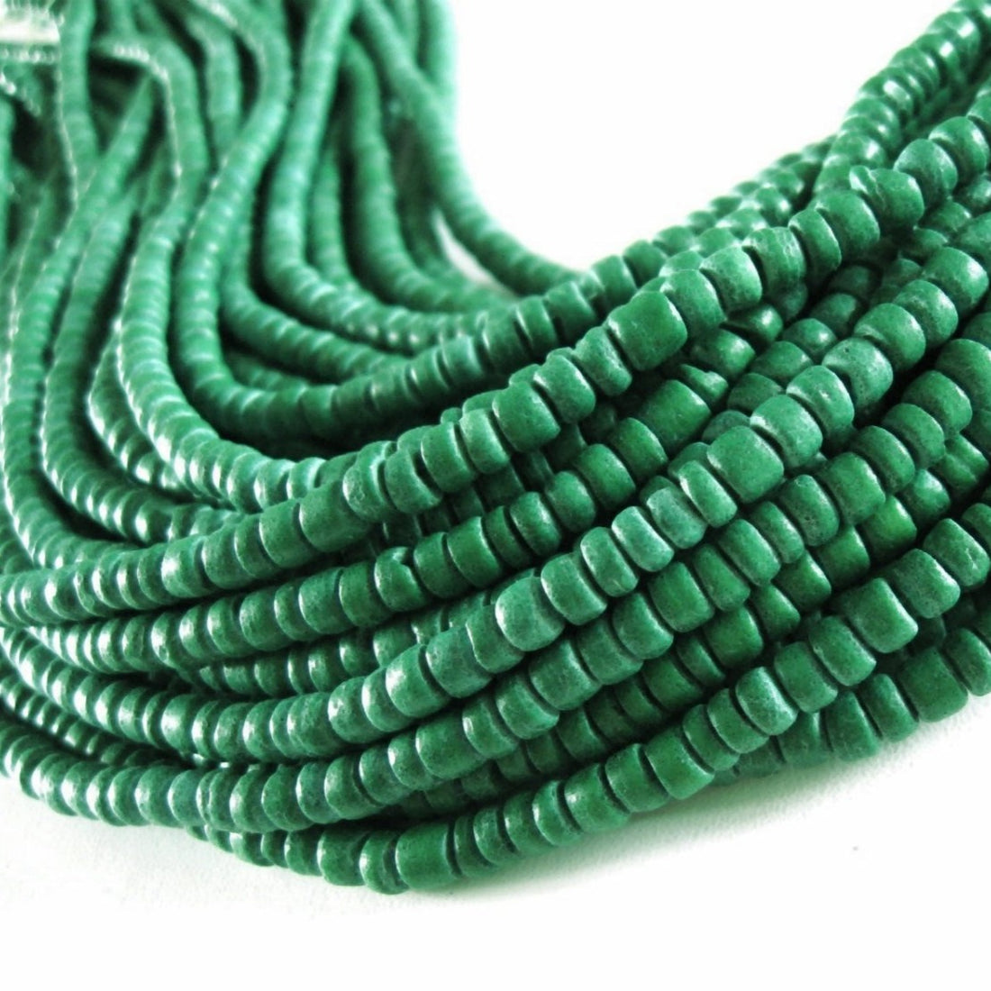 Green coconut rondelle beads 5mm