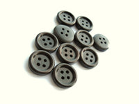 Bouton de bois à 4 trous en bois naturel brun foncé de 13mm - ensemble de 10