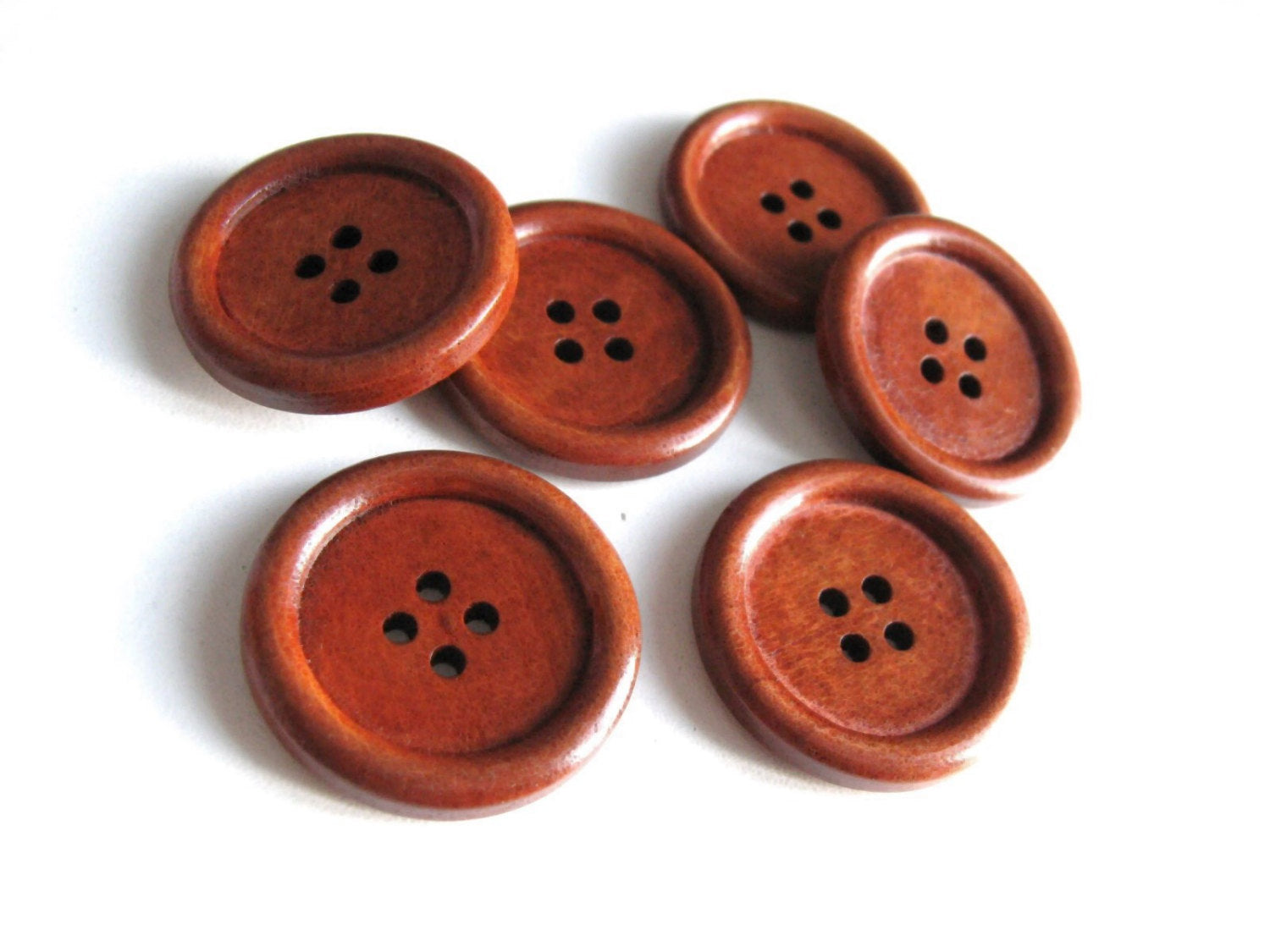 Bouton de bois brun rouge de 3cm - ensemble de 6 boutons en bois naturel