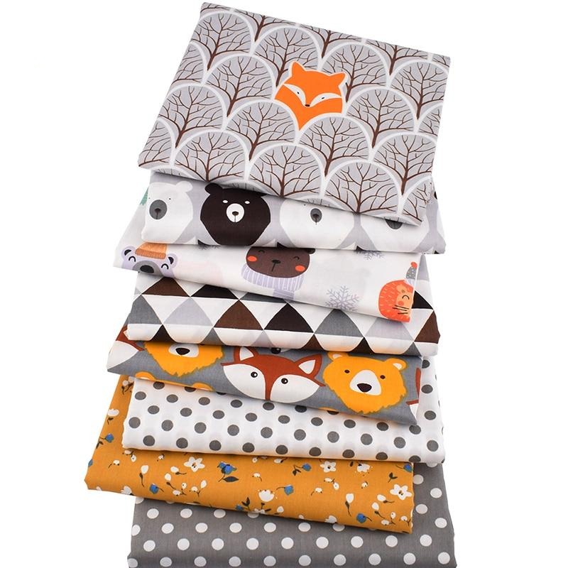 8pcs Tissu de coton sergé imprimé - motifs de renard et d'ours